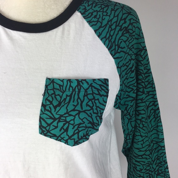 CARBON Baseball Style Tshirt Sz Small - Picture 2 of 4